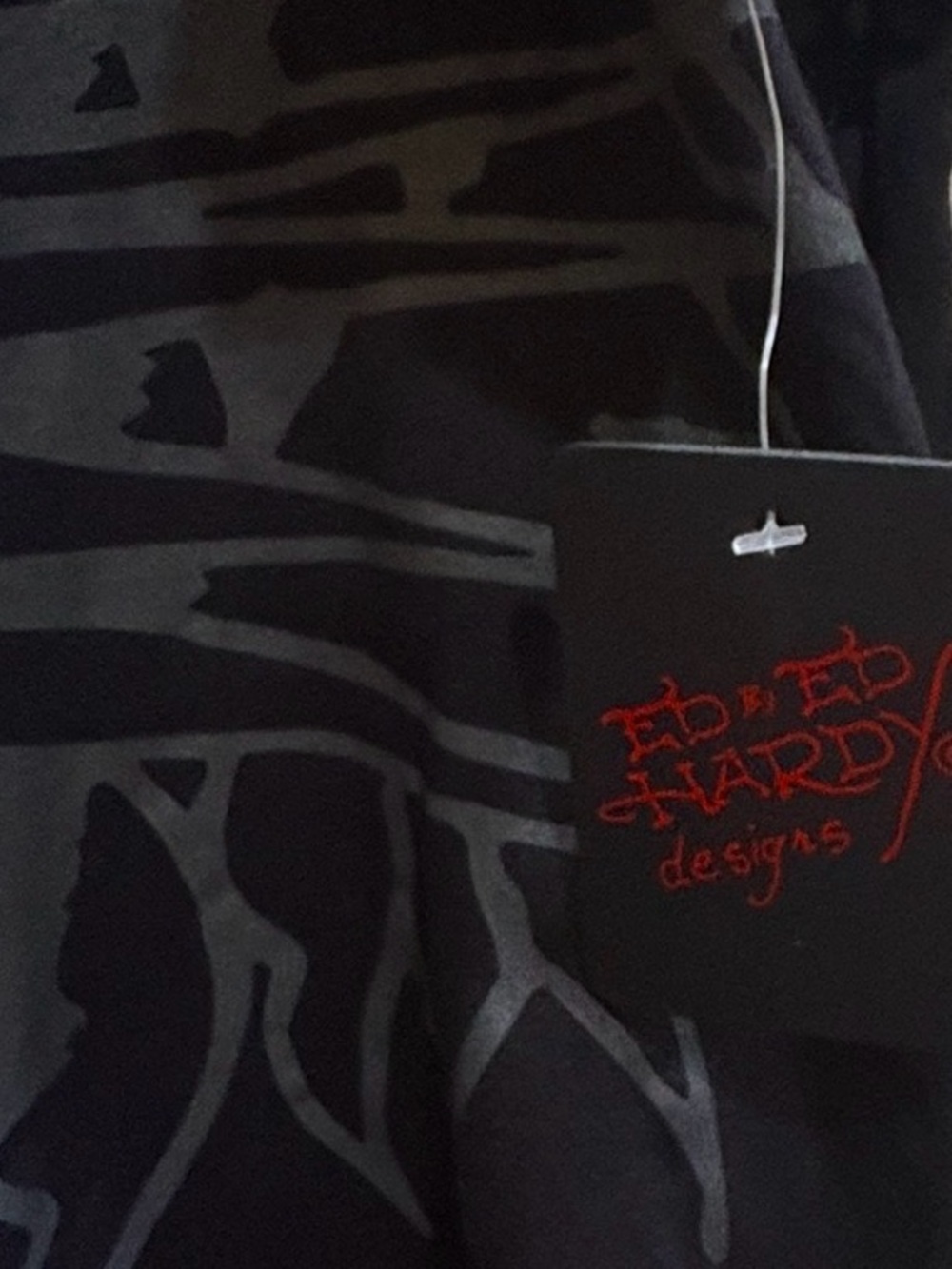 Ed Hardy Men’s Black 'Love Dies Hard' Graphic Tee⭐️NWT⭐️ - Picture 5 of 8